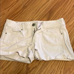 White Jean American Eagle shorts size 6